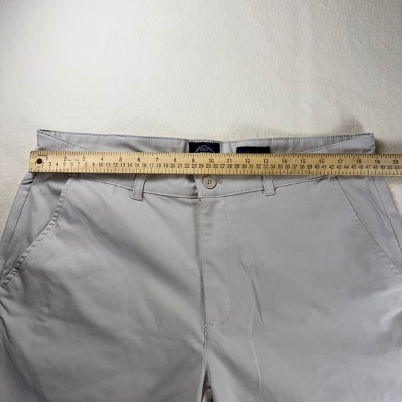 St Johns Bay Men 38 Gray Comfort Stretch  Golf Casual Shorts Excellent Condition - Picture 4 of 6